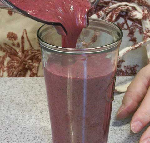 Banana Berry Pomegranate Smoothie