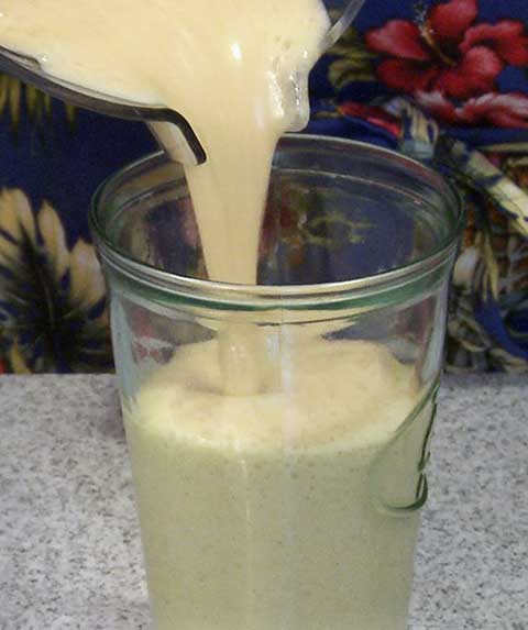 Mango Papaya Pineapple Smoothie